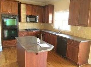 1400 Cresthaven Ln, Lawrenceville, GA 30043