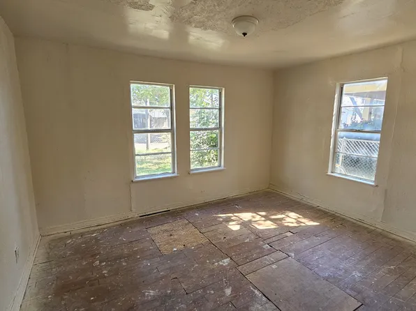 700 Van Buren St, Wichita Falls, TX 76301