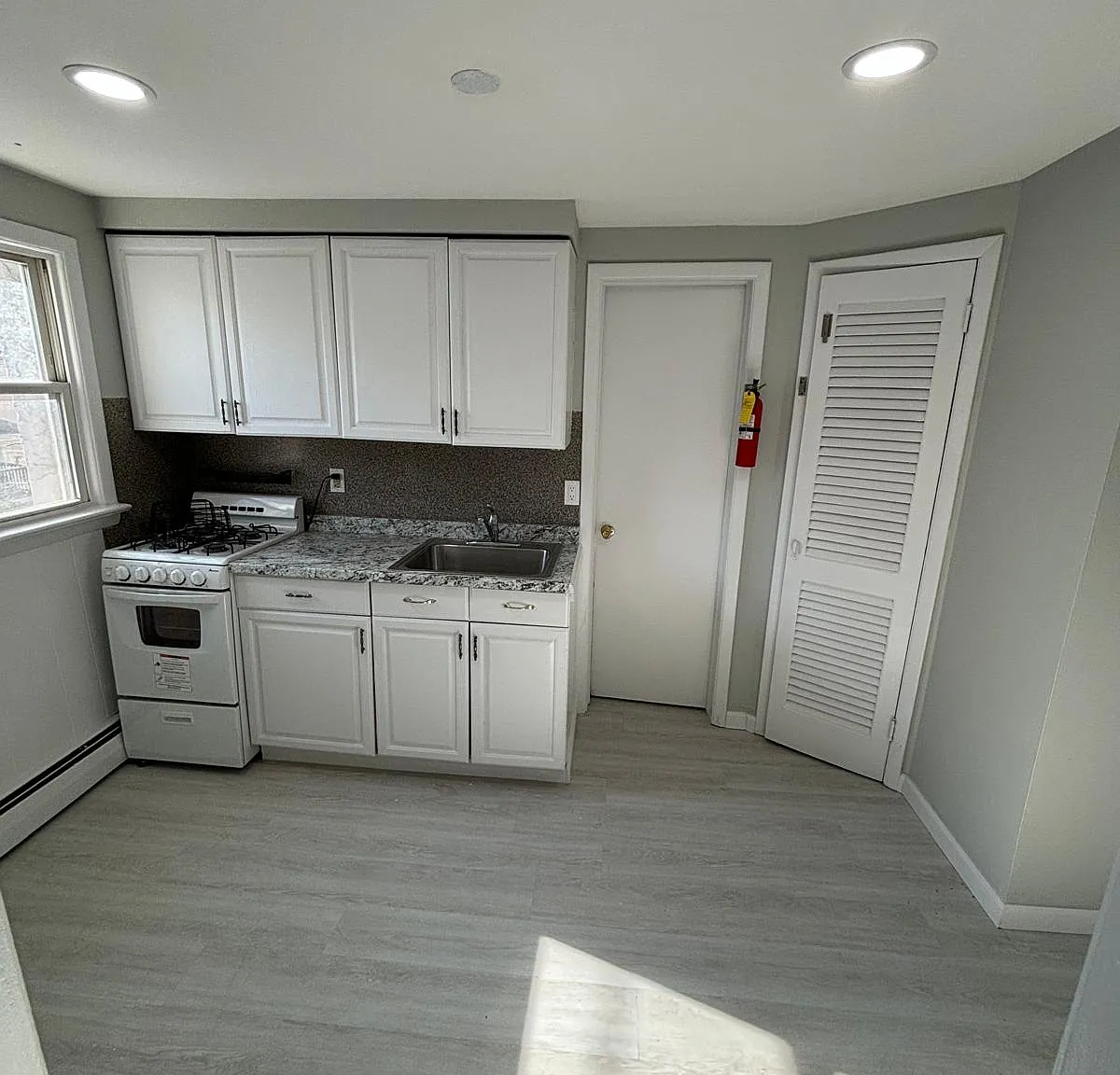 2 bed, $1,950 — Photo 1