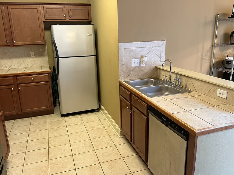 43215 Creek Cir #507 — Photo 3