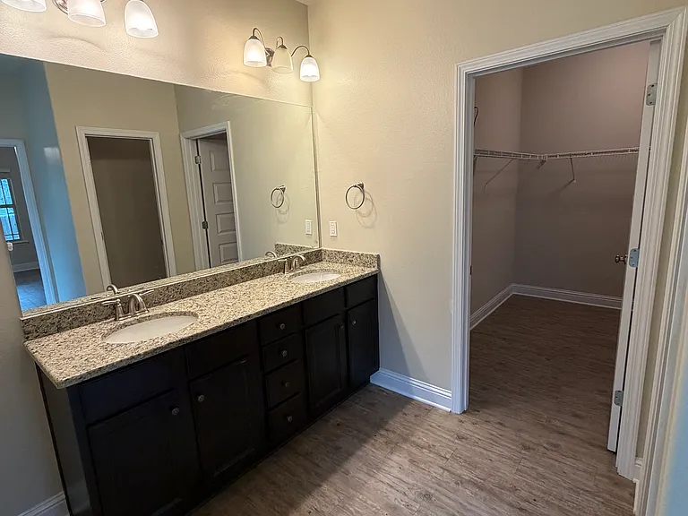109 Clear Springs Cir — Photo 20