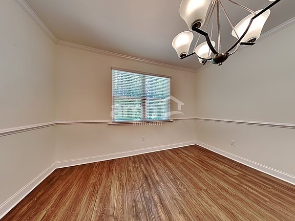 5th image of 230 Swan Dr