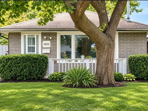 3850 Reginald St, Windsor, ON N8Y 2B1