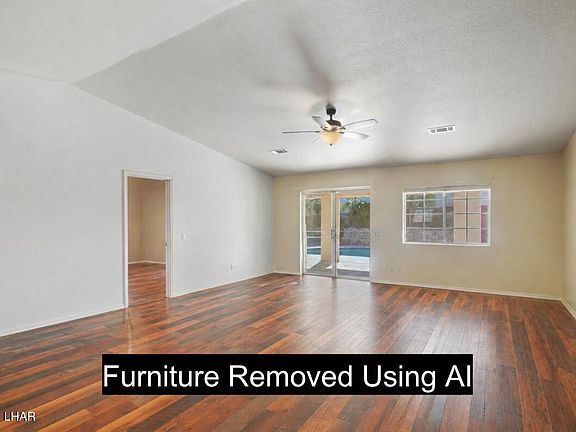 3rd image of 2836 Janet Dr