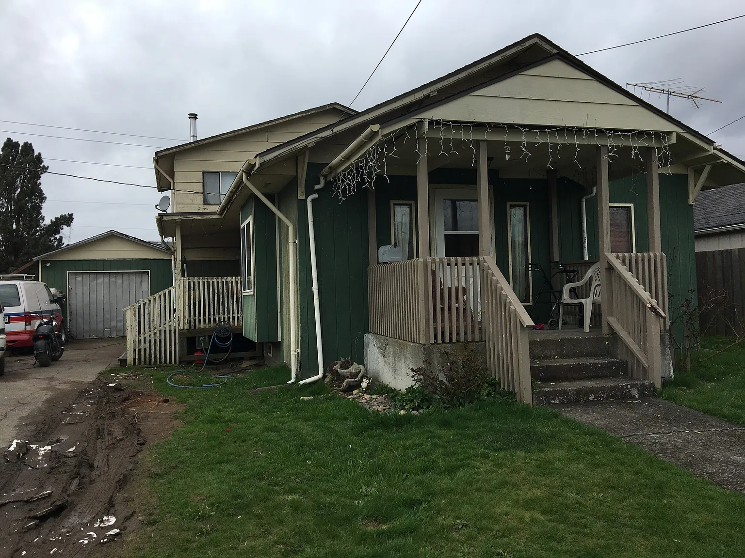 1107 S 6th Ave photo 1