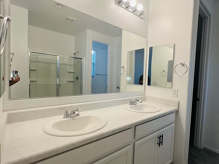 272 E Hawaii Dr — Photo 7