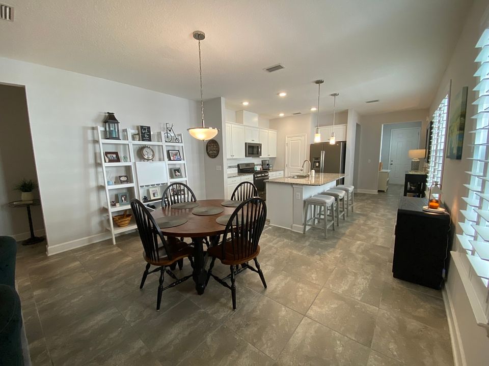 Dining & Kitchen