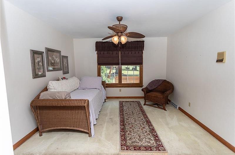 407 Amity Dr, Connellsville, PA 15425 Zillow