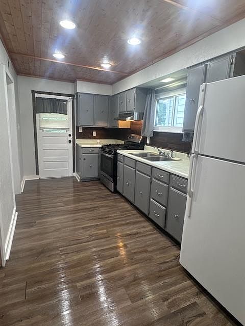 Large kitchen