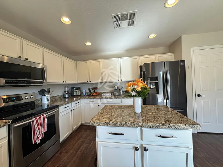 6509 W Red Fox Rd — Photo 12