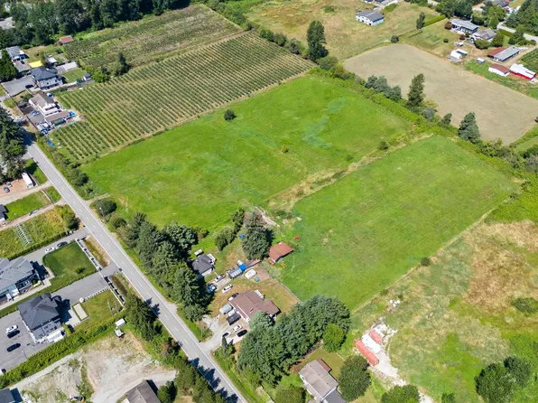 489 Prairie Ave, Pt Coquitlam, BC V3E 0A6