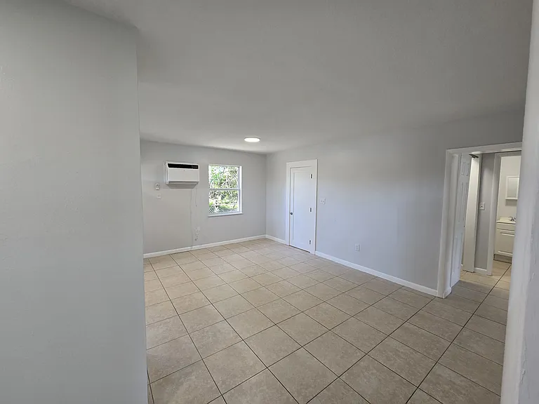 801 Washington St #A — Photo 9