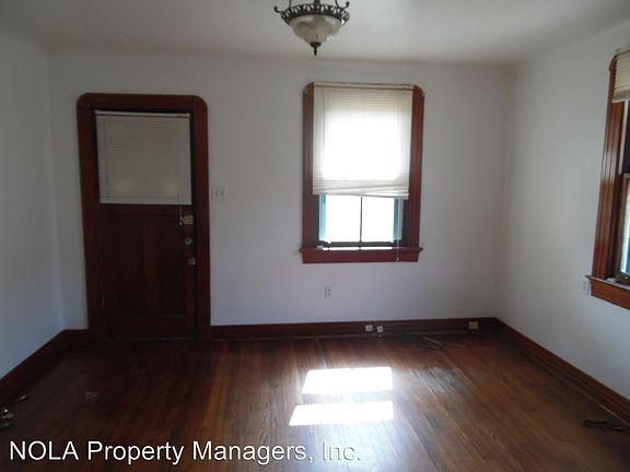 3rd image of 4044 Piedmont Dr