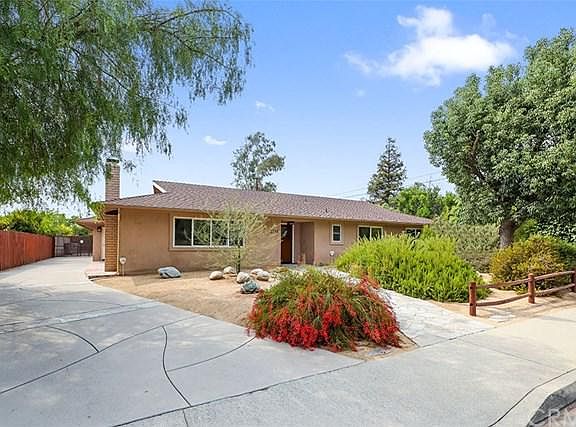 2nd image of 1741 Lynoak Dr