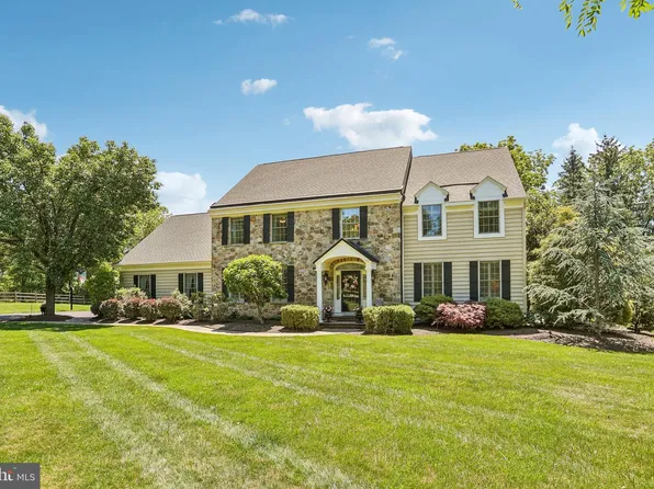 3240 Hedwig Ln, Collegeville, PA 19426