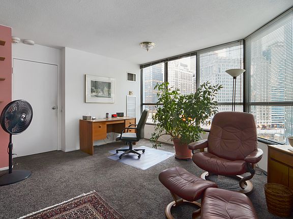 2nd image of 405 N Wabash Ave Unit 606