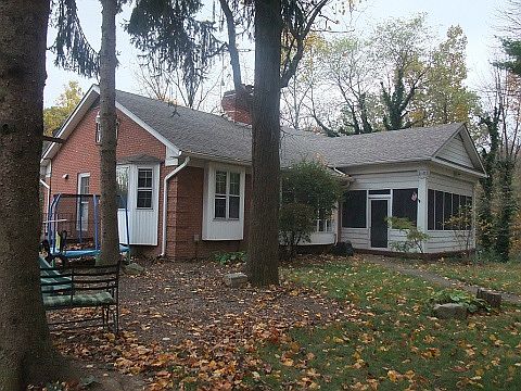 2nd image of 2733 Lower Bellbrook Rd