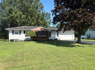 205 S Keel Ridge Rd, Hermitage, PA 16148