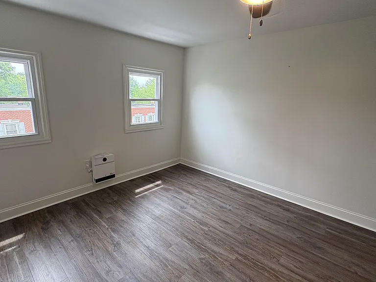 338 Hamilton St — Photo 5