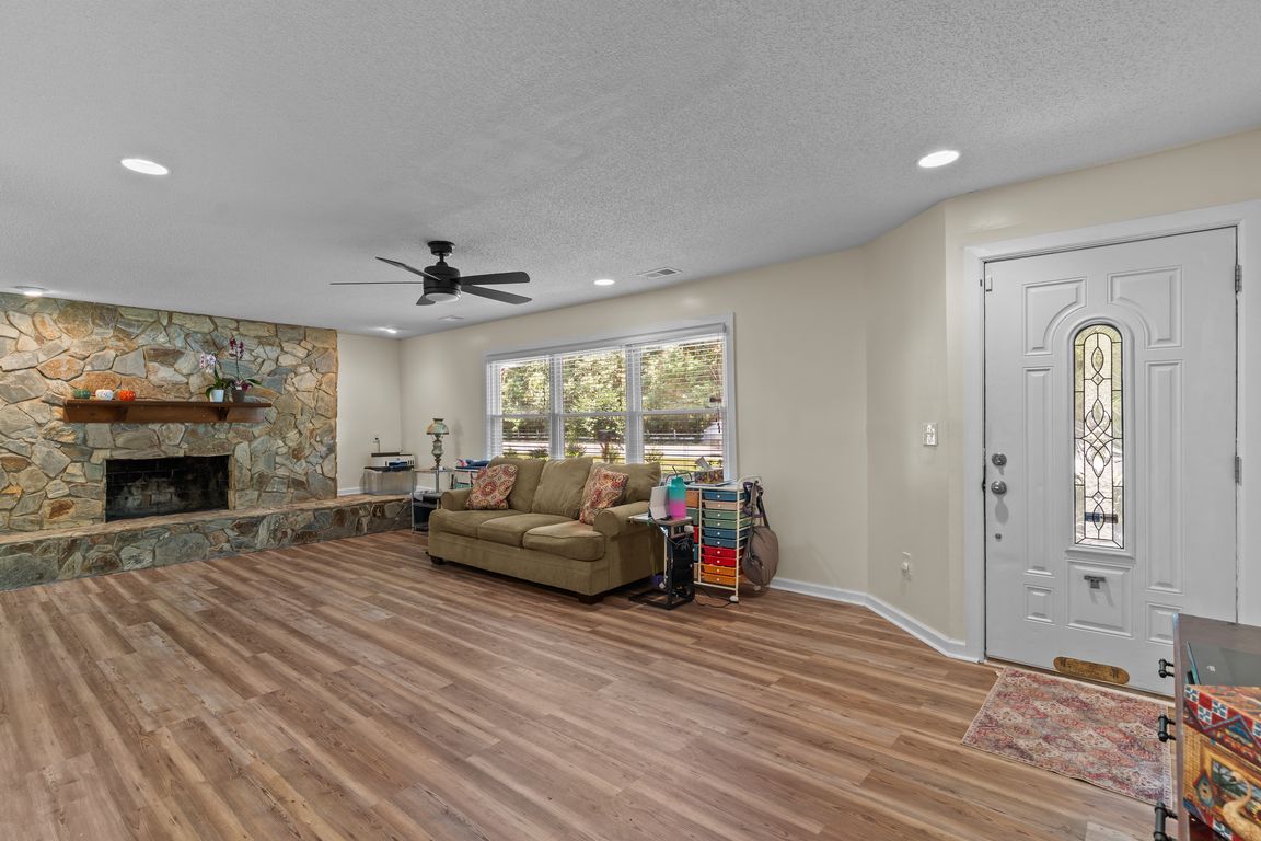 next background image