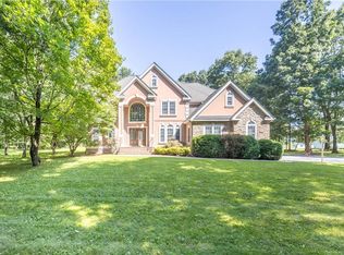 91 Cedar Valley Rd, Poughkeepsie, NY 12603