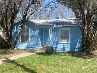 1404 Mulford St — Photo 1