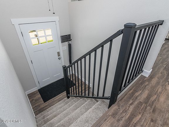 5th image of 137 W Haven Dr