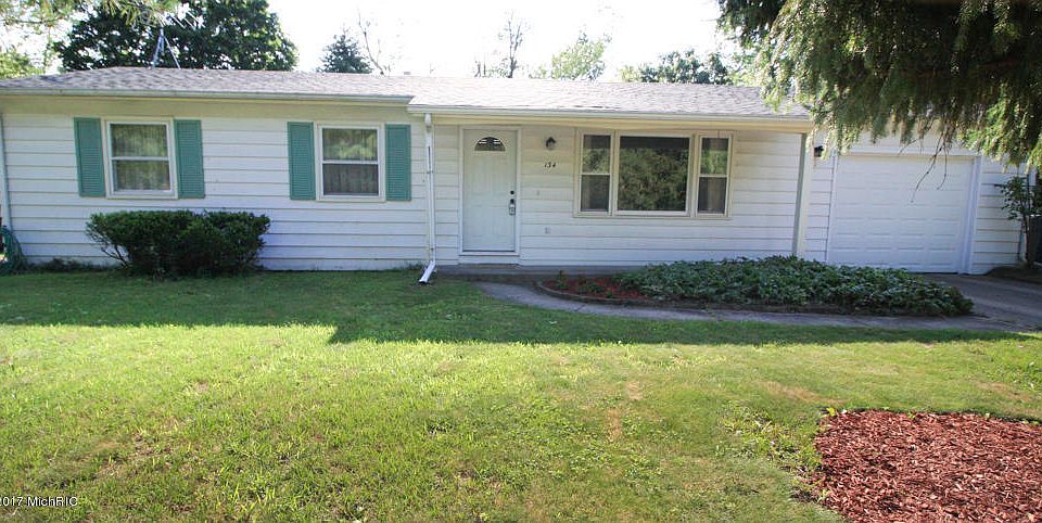 1st image of 134 Cherry Hill St