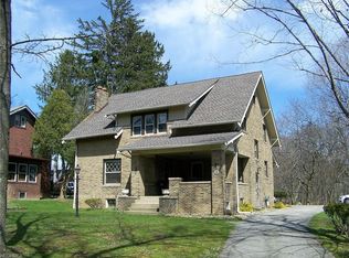 860 N Market St, East Palestine, OH 44413