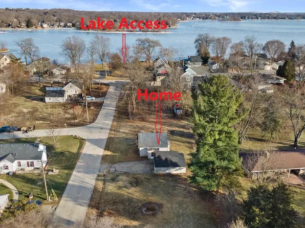 S67W18711 Emerald DRIVE, Muskego, WI 53150