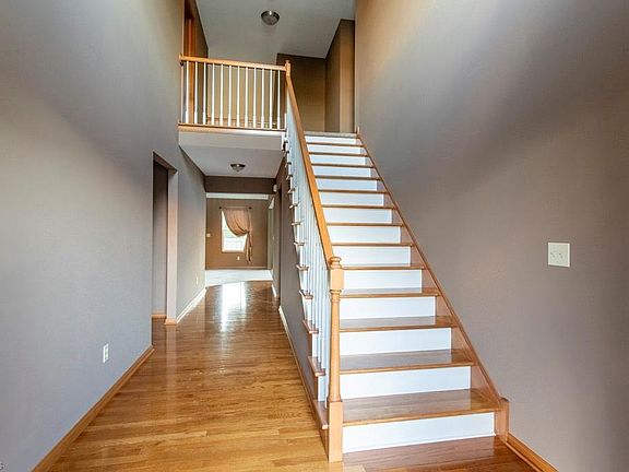 2nd image of 6482 Scott Dr
