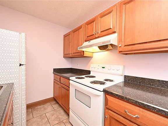 2nd image of 1900 King James Pkwy #101
