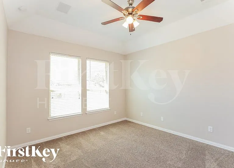 5926 Akin Elm — Photo 8