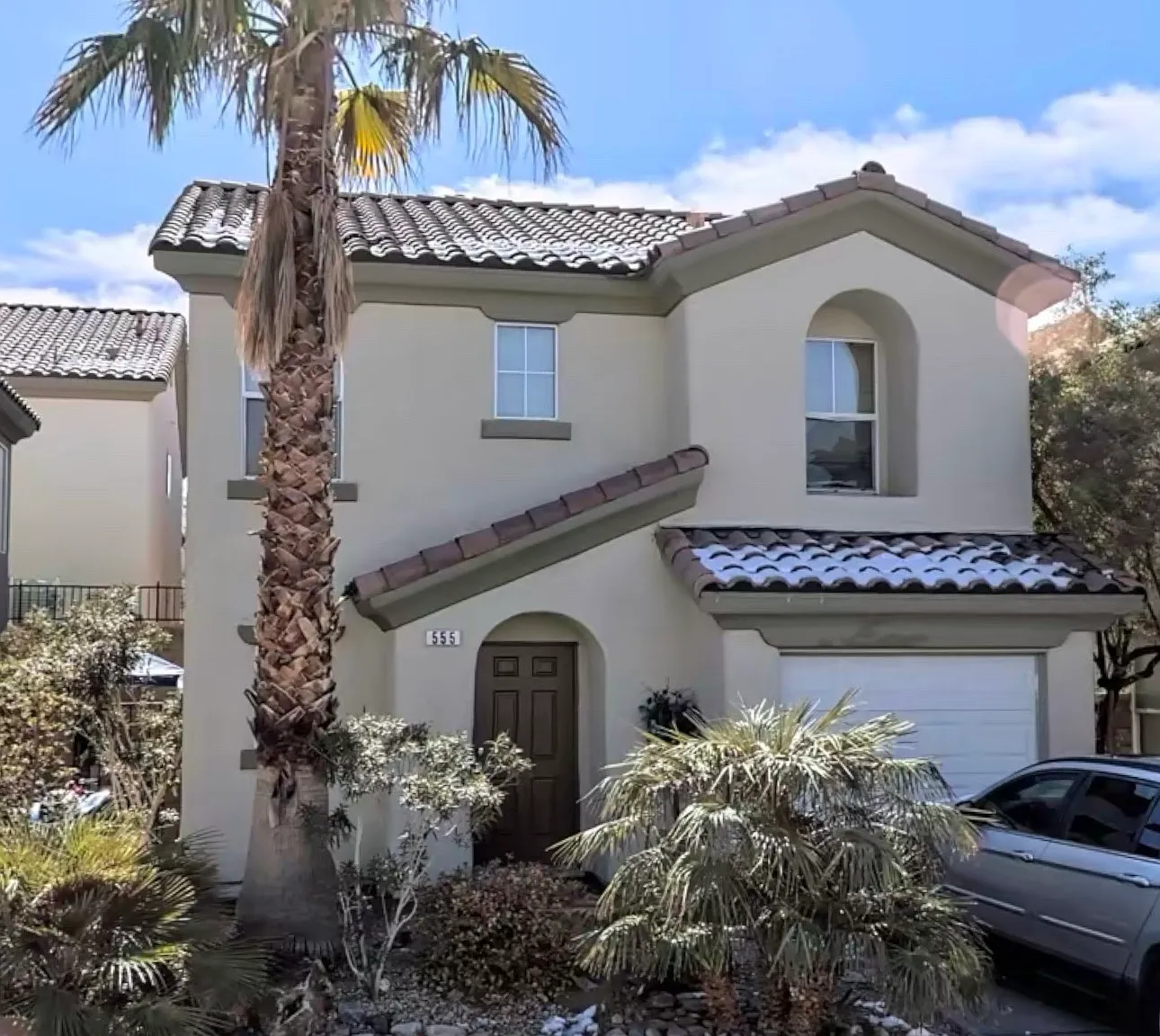3 bed, 1.5 bath, 1301 sqft, $2,000 — Photo 1