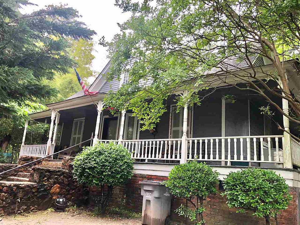 2nd image of 624 Farley Ave