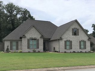 75 Broad Meadow Dr, Jackson, TN 38305