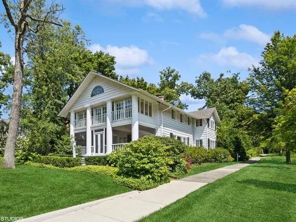 457 Grove St, Glencoe, IL 60022