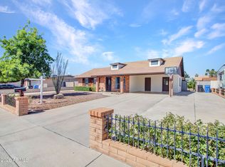 1320 W WICKIEUP Lane, Phoenix, AZ 85027