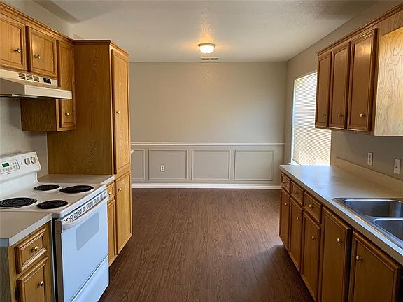 5th image of 4518 Cole Dr