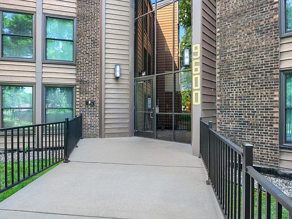 2nd image of 9600 Portland Ave S APT 317