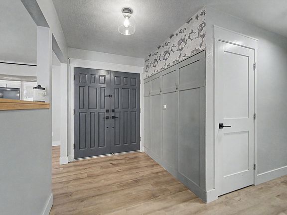 5th image of 588 Manzanita Way