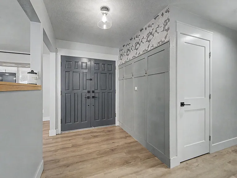 588 Manzanita Way — Photo 5