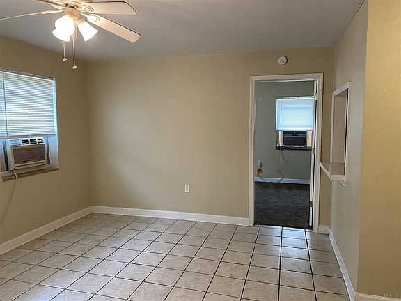 3rd image of 2 Ellis Dr #B