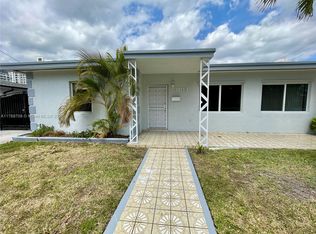 3103 SW 23rd St #1, Miami, FL 33145