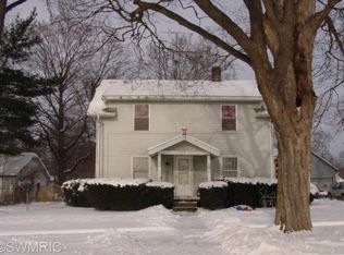 305 E Sherwood St, Decatur, MI 49045