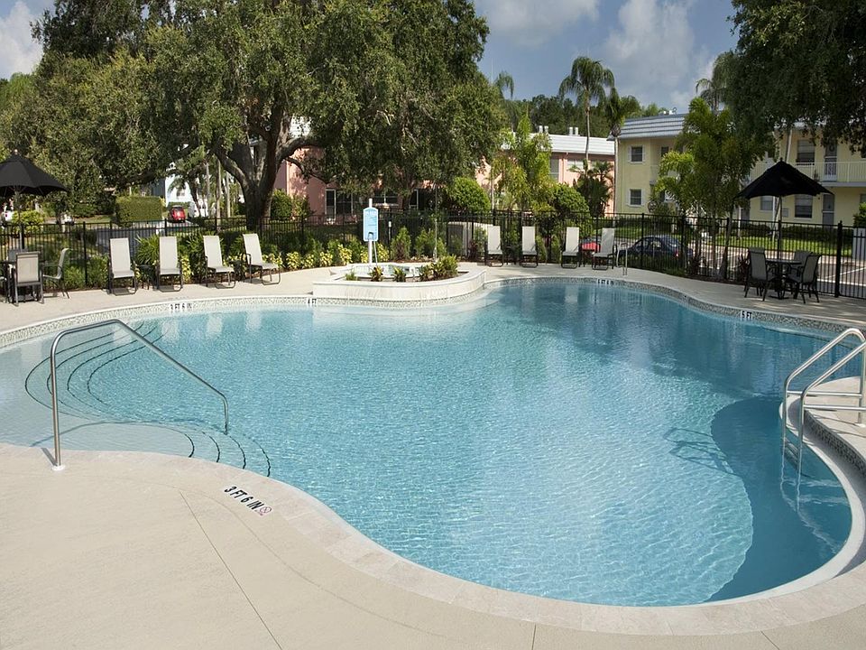 1st image of 20 Catalina Dr