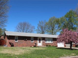 416 Sanders St, Bethalto, IL 62010