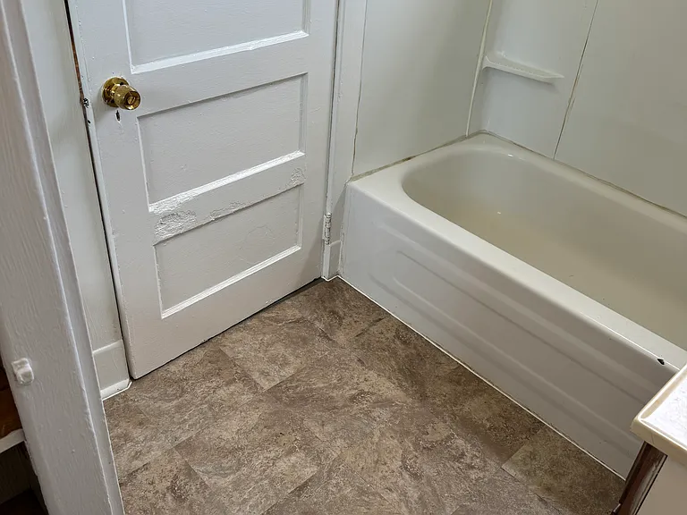 1011 Ford Pl — Photo 3