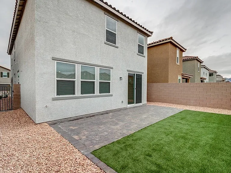 9866 Ravenswood Peak Ave — Photo 10