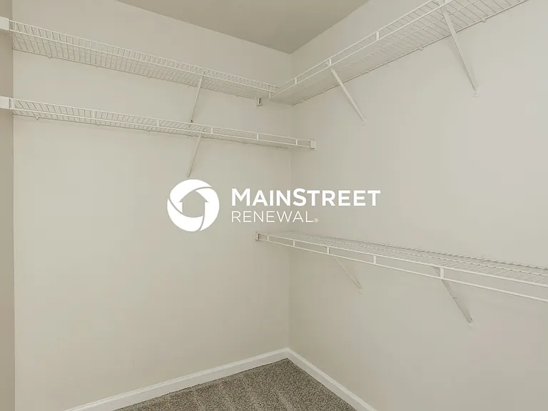 Walk In Closet
